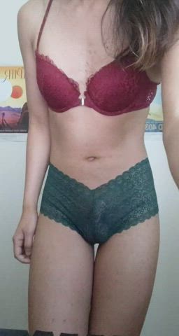 You don't mind if I walk around the house like this, do you? ?