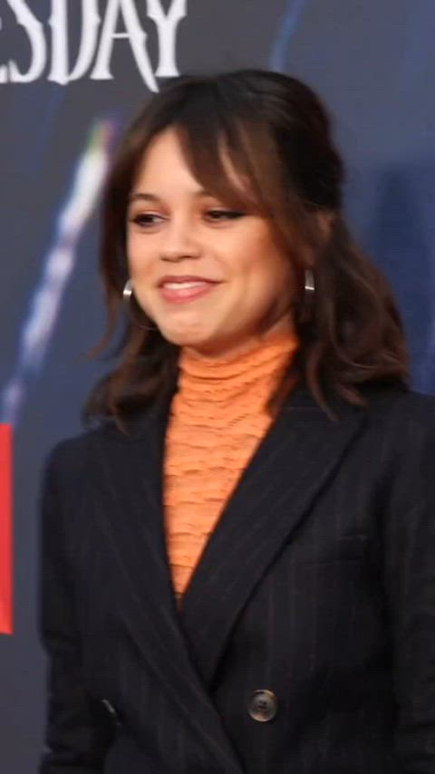 Jenna Ortega - Premiere hottie