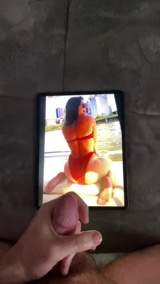 her feet did it for me