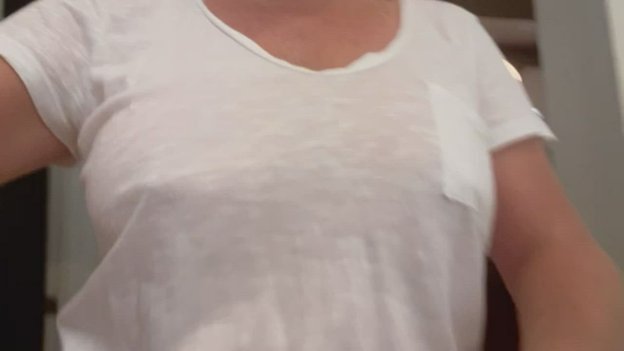 Flashing Pokies T-Shirt gif