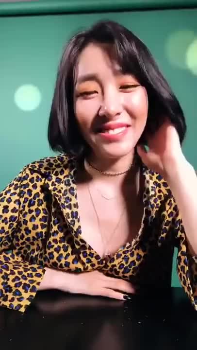 [181003] SNSD Tiffany Instagram Live 4