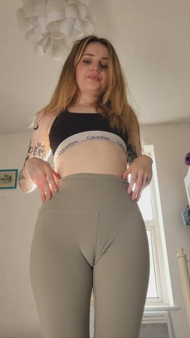 Camel Toe Leggings Wedgie Yoga Pants gif