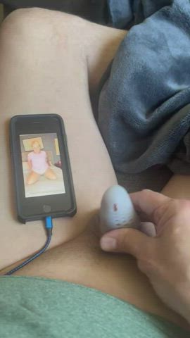 masturbating tiny r/sph gif