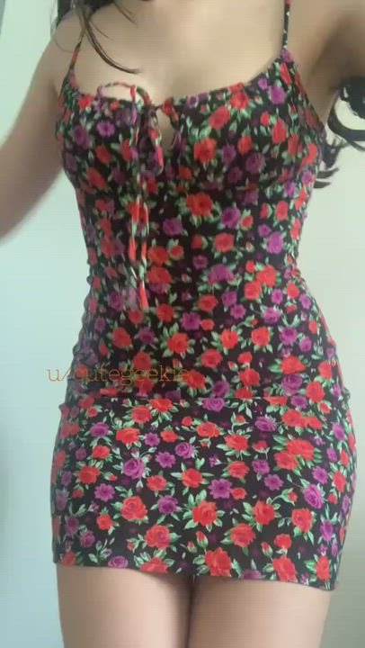 Dresses Should Be Worn Without Panties