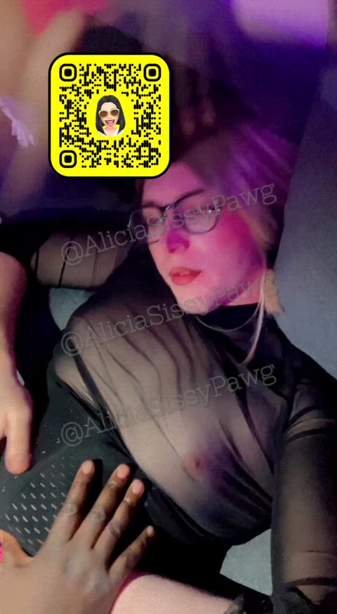 I love when daddy start dirty talk me while he's pounding my boypussy
