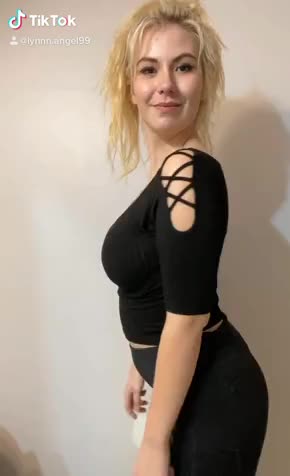 WAIT FOR HER JUICY BOOBS DROP