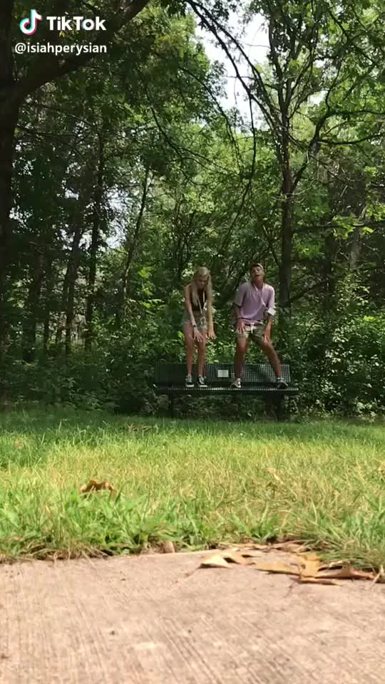 @jennarenee02 Wow we had perfect form and perfect landing ? #sports