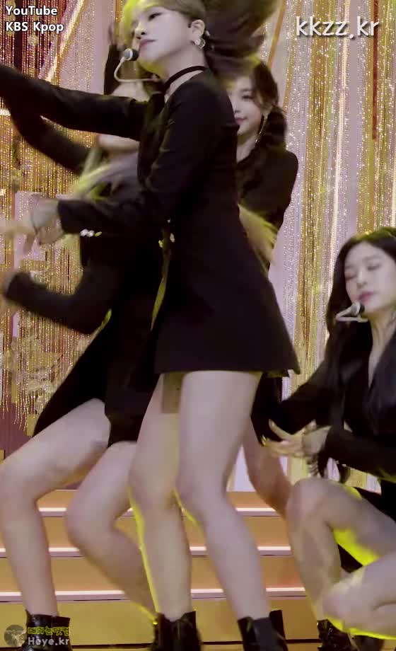 귀여운데 찰진 아이즈원 조유리 (IZONE JO YU RI) [매의눈닷컴/heye.kr]