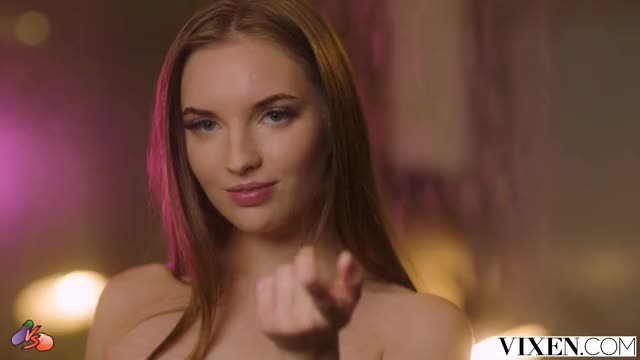 Vikalita - Vixen - No Time To Unpack - 1