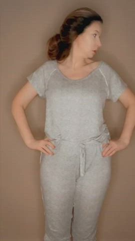 Hourglass Housewife Tall gif