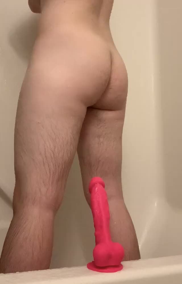 to think it all started with a girl putting her finger in my ass during a bj :p