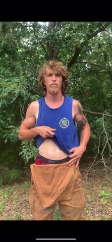 Got naked outside and almost got caught 😅 you can get the full video on my Onlyfans