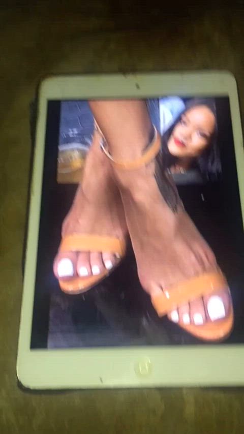 cum on feet cumshot feet fetish rihanna gif