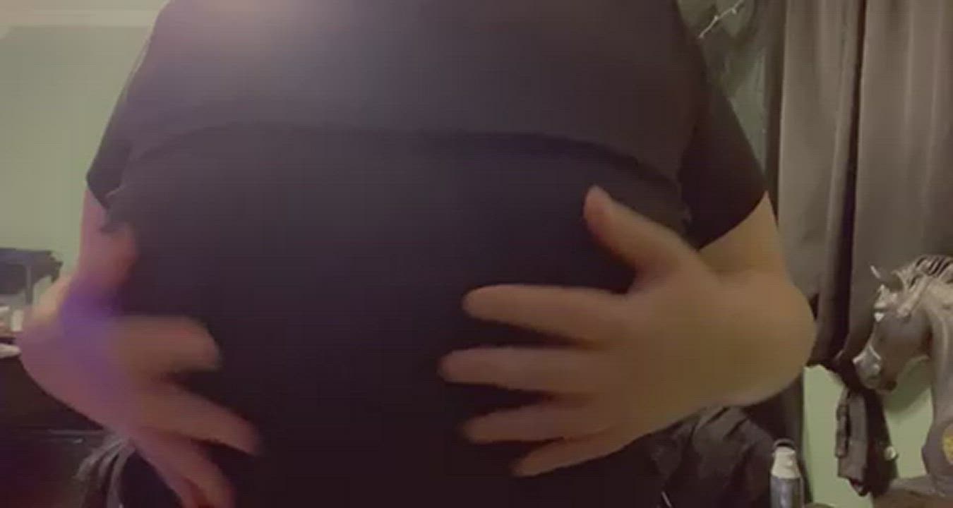 Another titty drop for you 😏