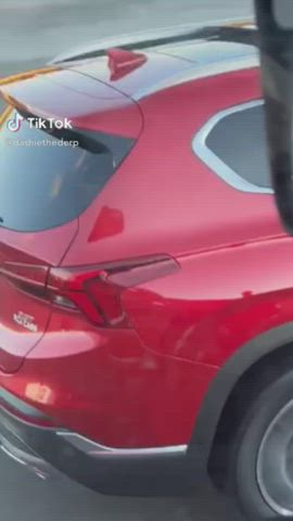 Girl caught playing with herself while driving