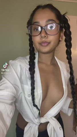 19 year old student cosplay got them hips 😉