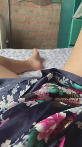 anyone else love playing with pubes?