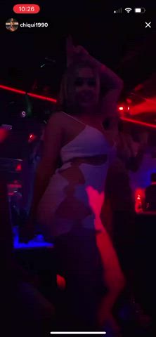 club nipslip tits gif