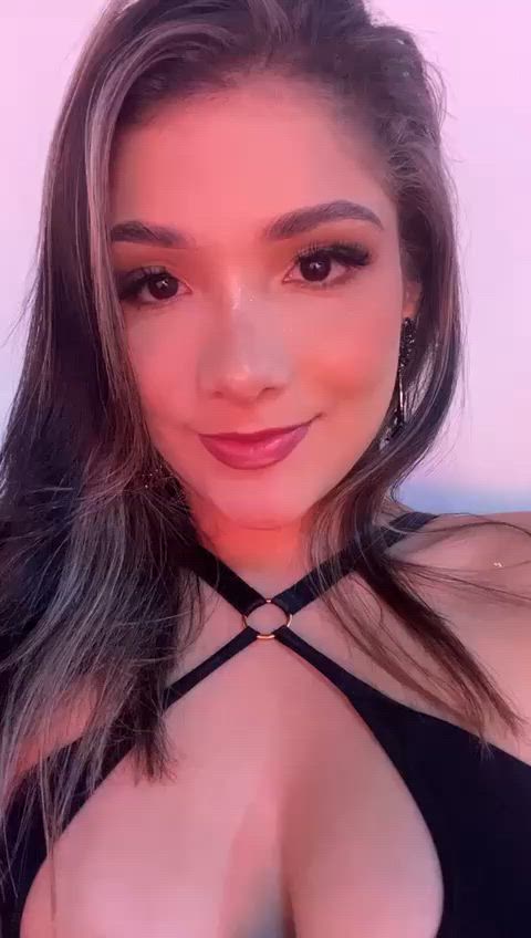 amateur big tits bongacams chaturbate cute latina solo teen tits gif