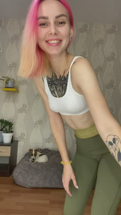 I want to let one lucky Redditor cum on my ass multiple times 🙈😊