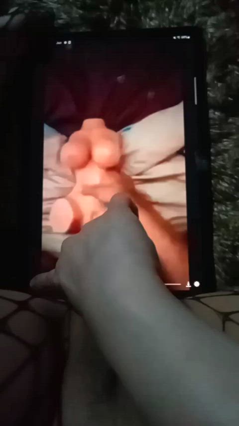 A big dicked stranger sent this to me and blessed me with this vid 🤤 tho he can't