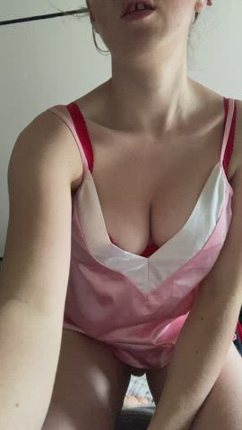 I heard you have a thing for curvy moms