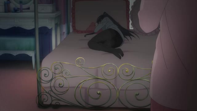 GIF Sumie bed stir