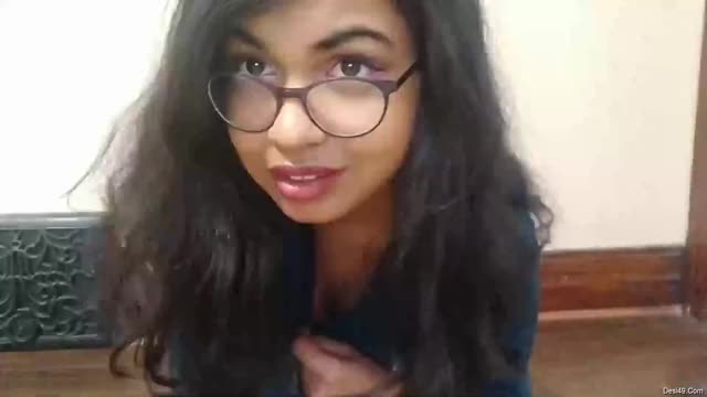 Cam Model Showing Her Boobs and Pussy