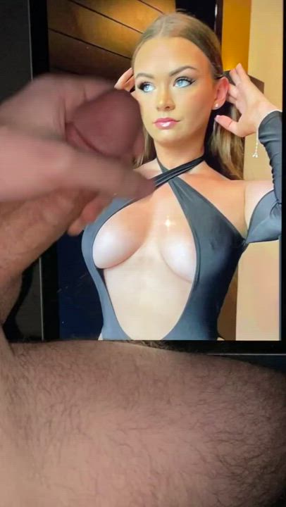 Pulling her hair back for my big load
