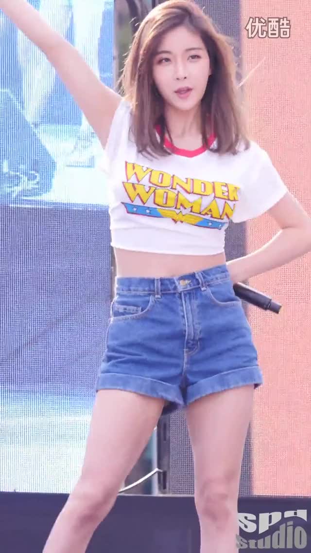 160521 Hyunyoung eyes (Whoo)