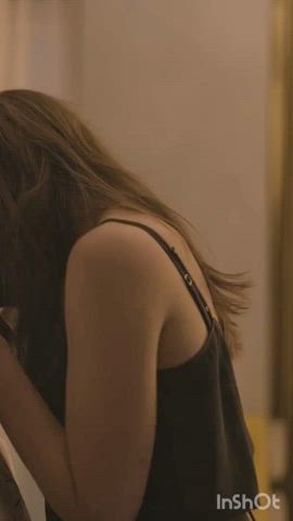 Bed Sex Elizabeth Olsen Stripping gif