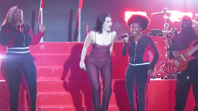 JESSIE J
