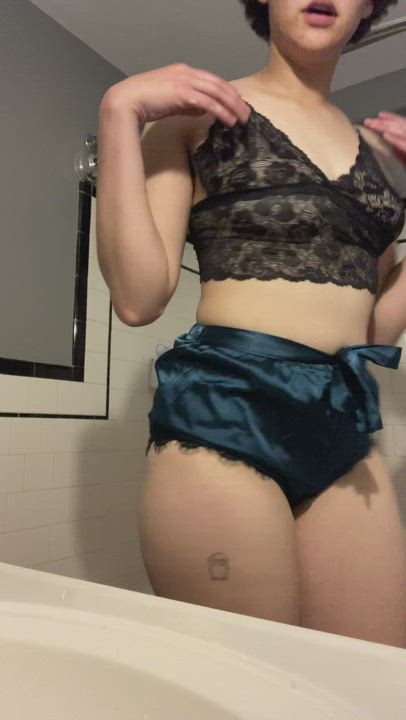 Little boobs, big attitude 😘