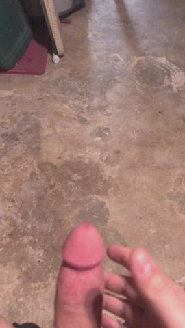Huge cum launch💦