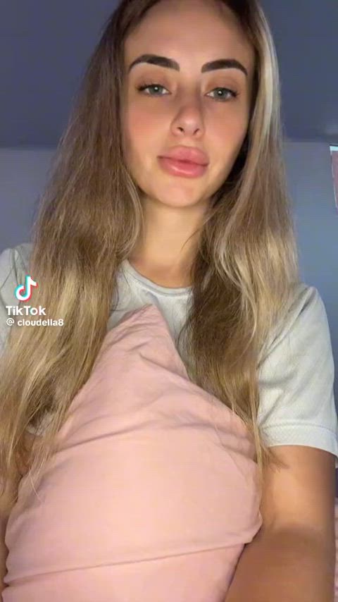 Cloudella - More tiktok flash vids on my TT likes (juanmomo45)