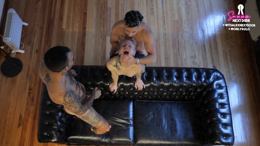 My husband loves to jack off and have a front seat row as a random man we picked