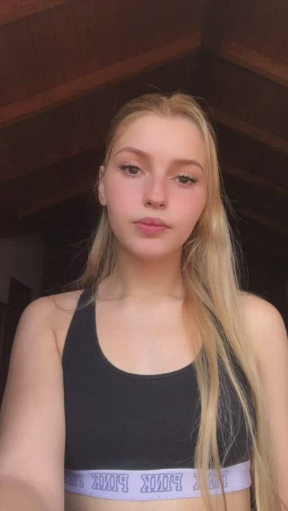 Barely legal 18-year-old blonde ? I make HOT AND CUSTOMIZED videos and photos ? ONLY