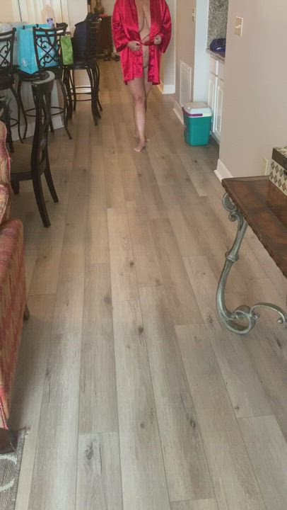 Morning robe drop!!! [F55]