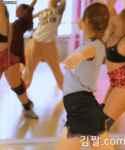 dancing gif