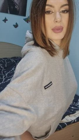 would you breed a 2004 girl <3