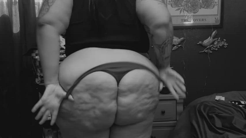 bbw ssbbw tattoo gif