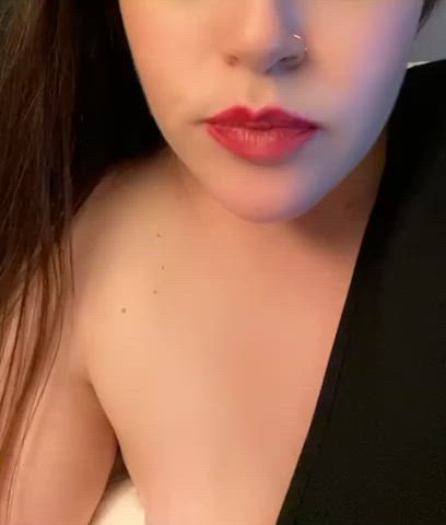 Being a little slut in the hotel over the weekend ? (OC reveal)