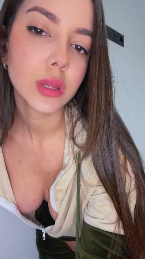 babe cute nude gif