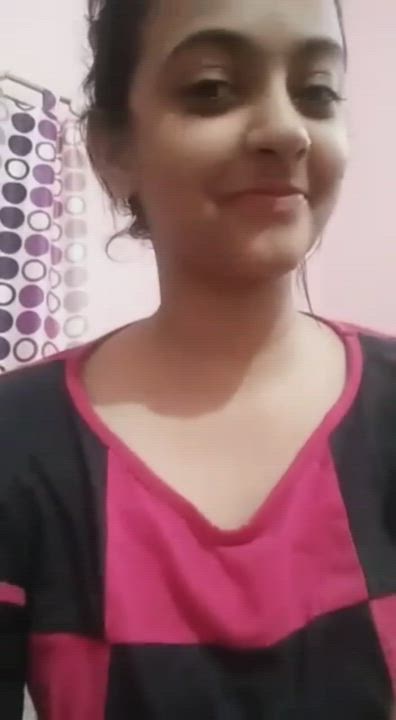 Desi Cute Shy Gawl Enjoying Herself ❤️🔥 Ful Video 👇👇