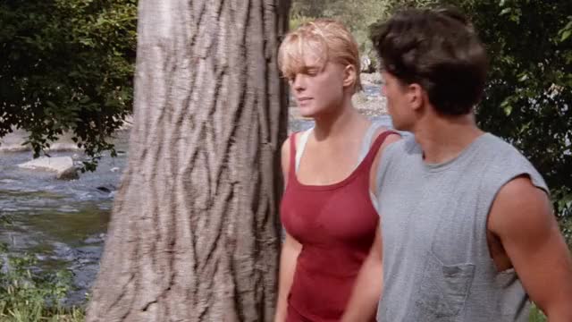 Erika Eleniak - baywatch s03