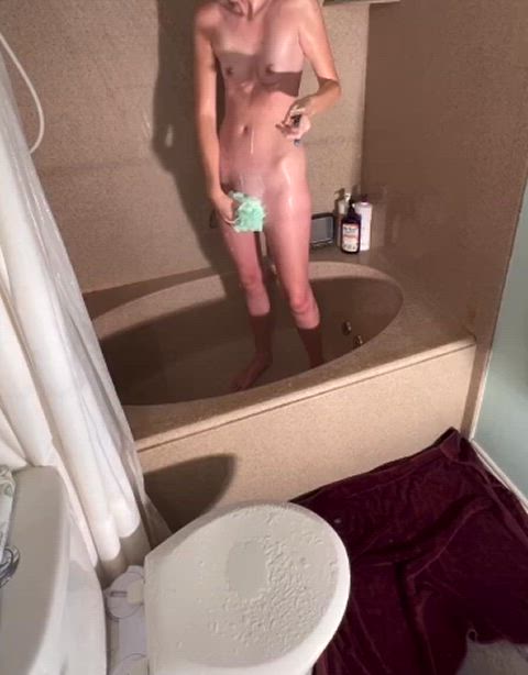 Thought I’d put some actual shaving on this sub 😈