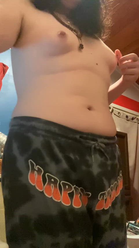 amateur bong natural tits trans woman gif