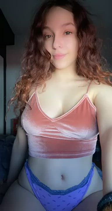 I just woke up and i need my daily dosis of morning sex… will u help me? <3