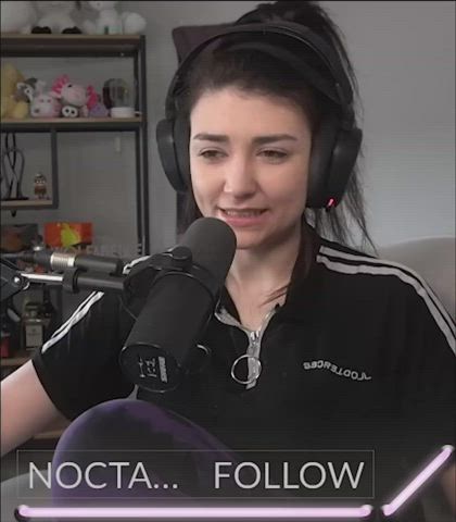 amateur jiggle tits gif