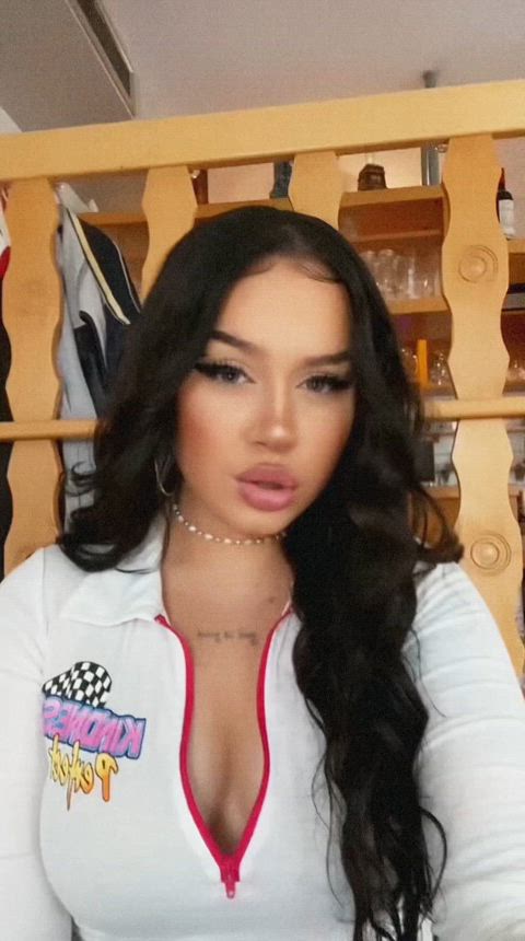 amateur big tits boobs greek onlyfans slut teen tiktok tits cumslut gif